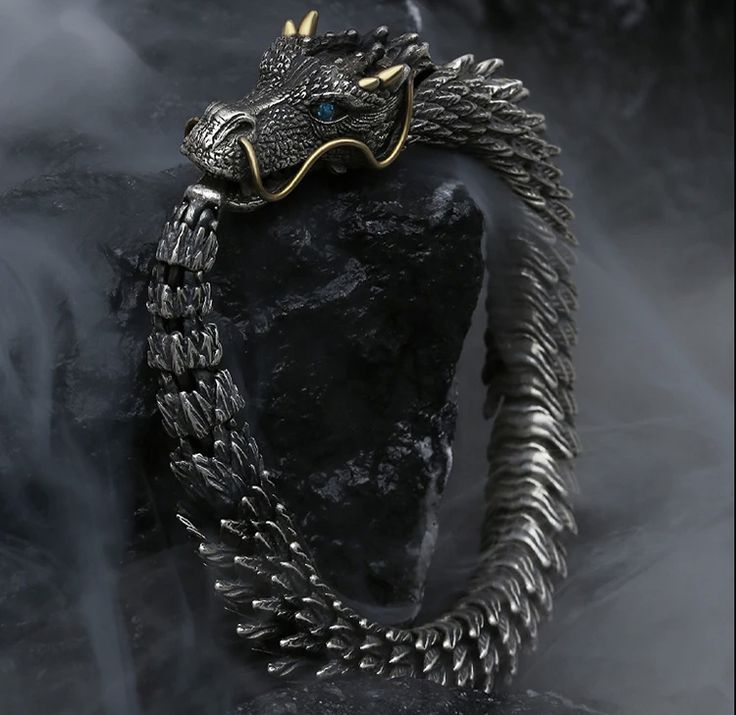 Mystic Dragon Scale Bracelet – Timeless Copper Elegance